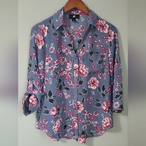 IZ Byer Roll-tab sleeve blouse